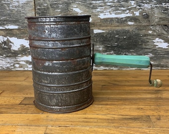 Vintage Bromwell's Flour Sifter – Green Wood Handle, Rustic Kitchen Decor