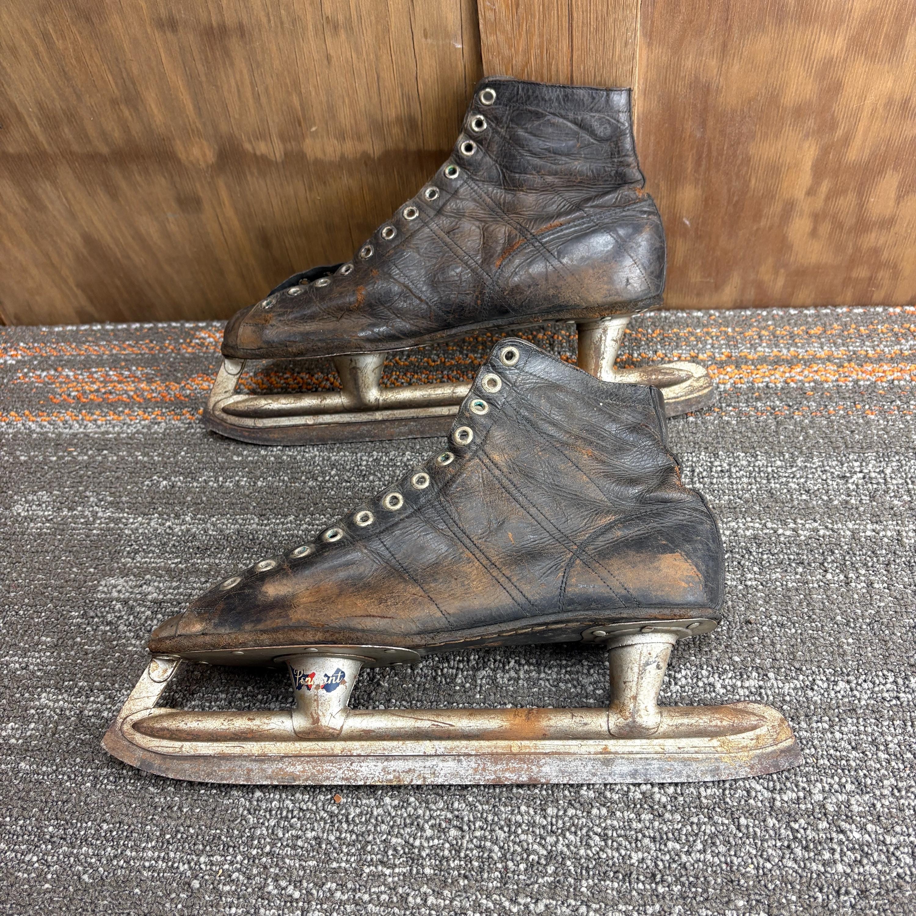Ancienne PAIRE DE PATINS A GLACE MERCUR / Système de fixation complet