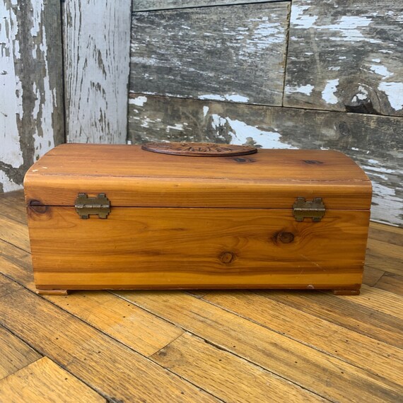 Vintage Carved Wooden Jewelry Box - Retro Trinket… - image 7