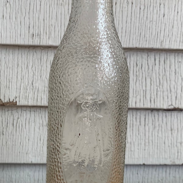 Antique Art Deco Quaker Bottling Co Soda Bottle- Minneapolis Minnesota