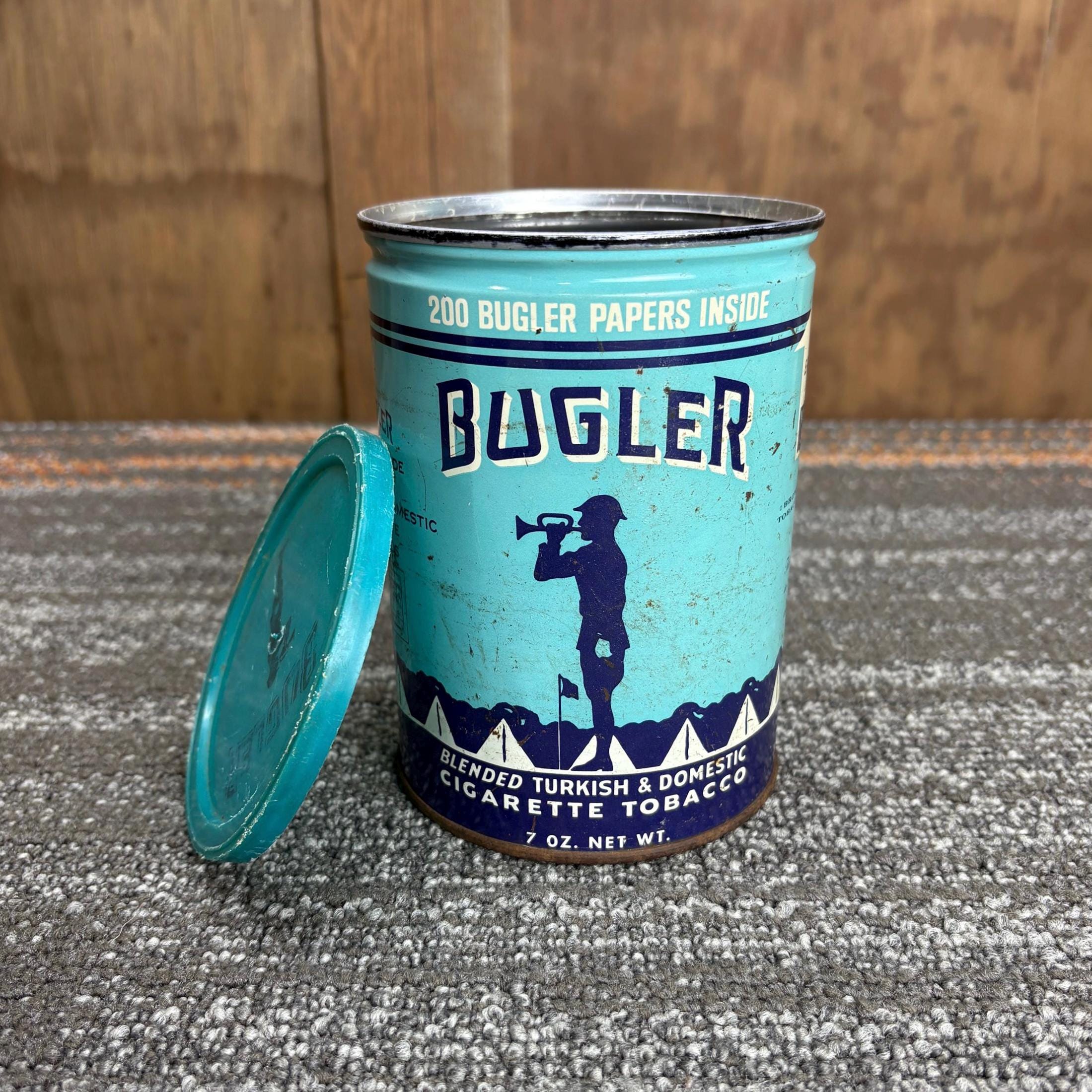 Tuborg ビール　パブミラー　レトロ　ガレージ　昭和 Vintage 7oz Bugler Tobacco Tin With Original Lid - Empty Blended