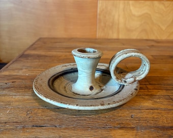 Candelabro de barro hecho a mano