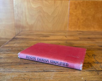 Hugo’s Danish Simplified Hardcover