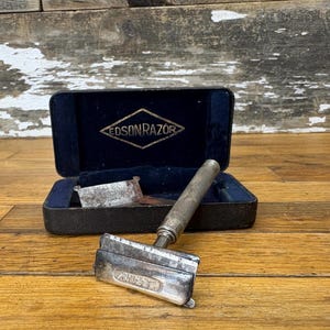 Vintage Stainless Steel Shaving Razor -  Renn Razor with Original EdsonRazor Case - Five Extra Blades