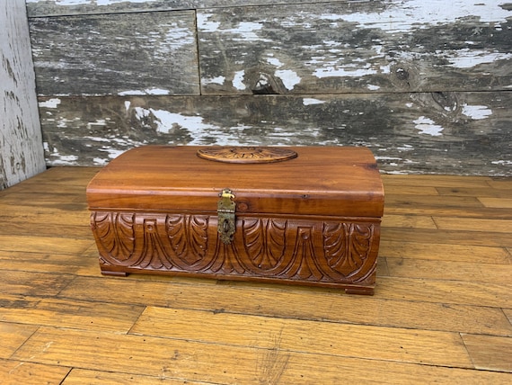 Vintage Carved Wooden Jewelry Box - Retro Trinket… - image 1