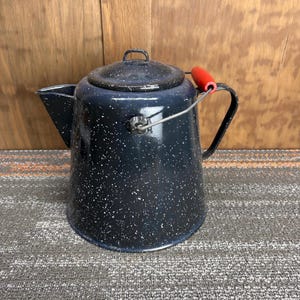 Speckled Enamel Coffee Pot, Extra Large Cowboy Style