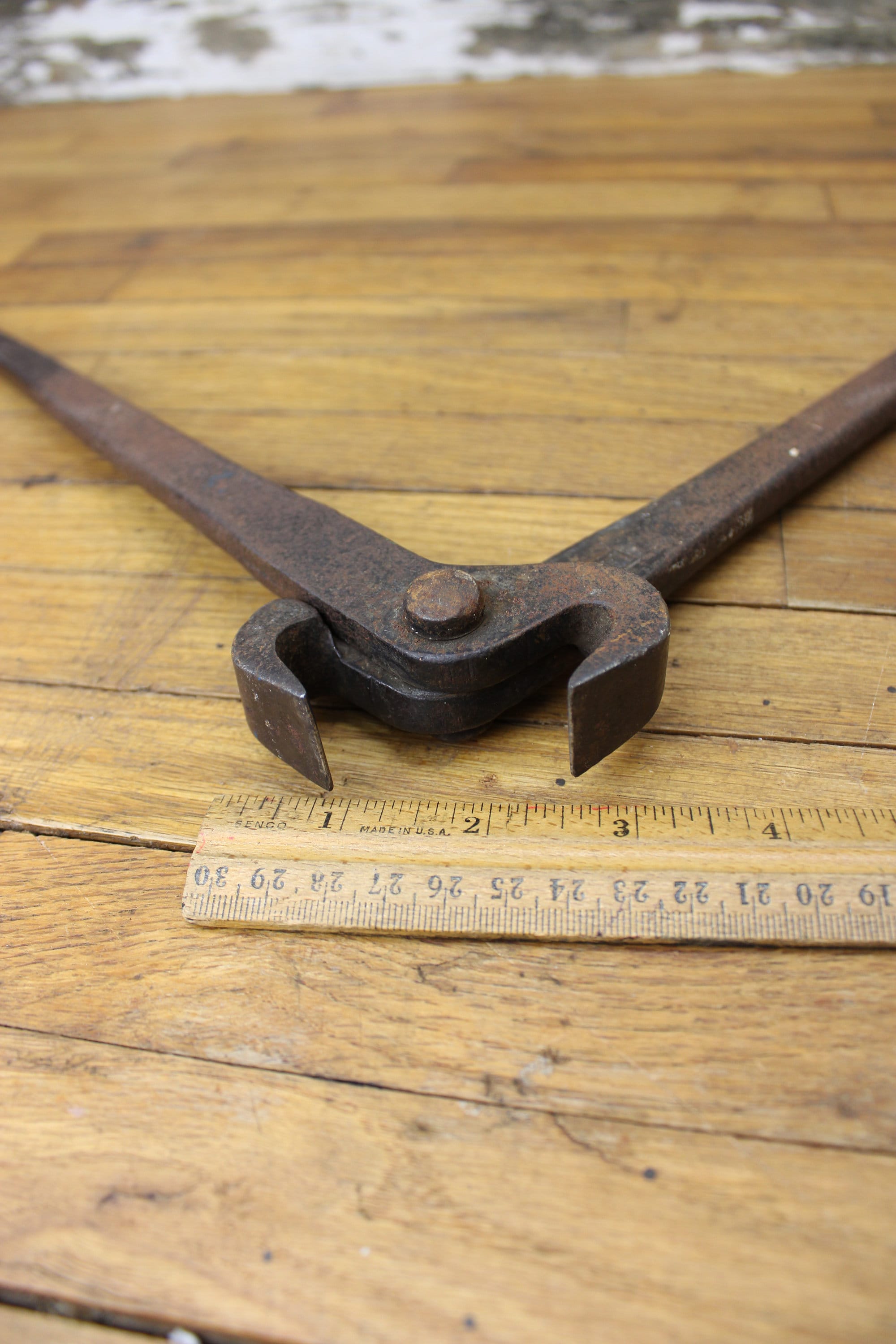 Refinished Wooden handle tool (JAS) Refinished Wooden handle tool (JAS)
