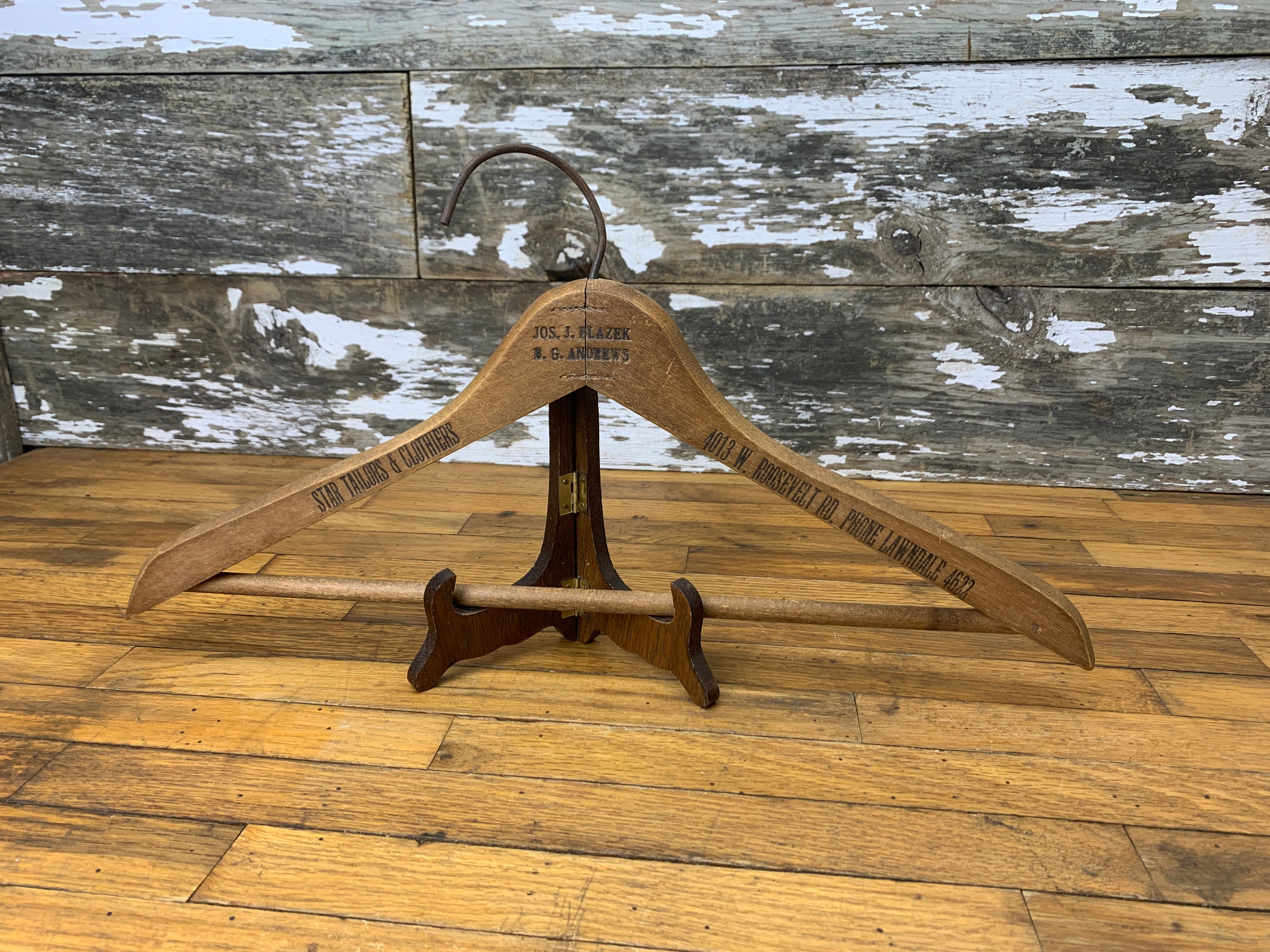 ビンテージ ハンガー アメリカ 木製 ホテルSTATLER HOTELS Hotel Statler Hanger - Etsy