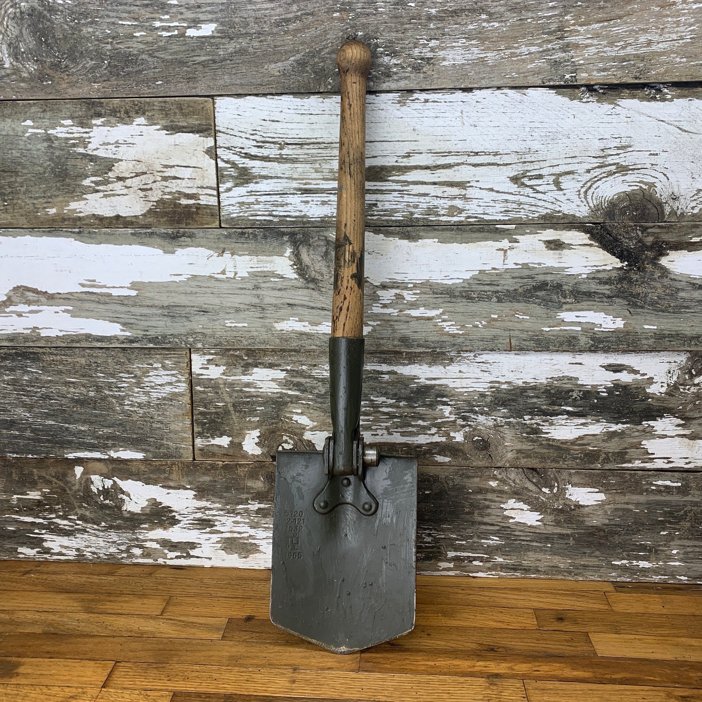 Vintage 1965 Military Folding Shovel - E Tool - Trenching Tool