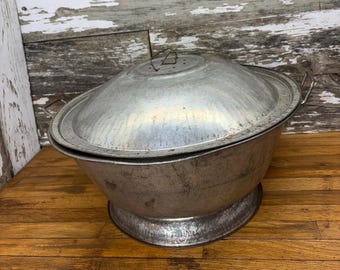 Antique "New Kink" Metal Dough Bowl with Lid – Primitive Kitchen Decor