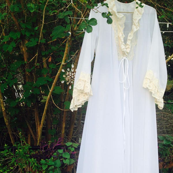 Reserved: Vintage 1970s Intime California Peignoir Robe