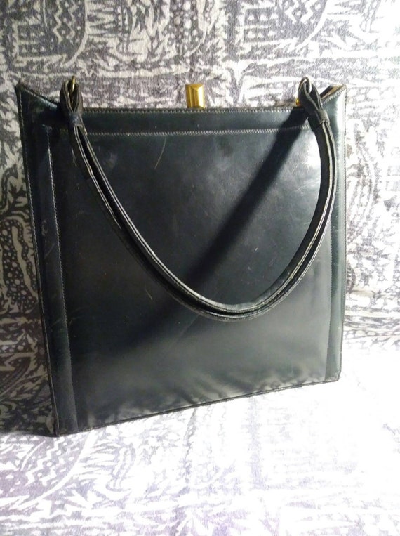 Black leather hand bag Margolin. 50s