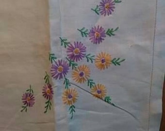 Vintage tablecloth embroidered  purple and orange Daisey's 60s