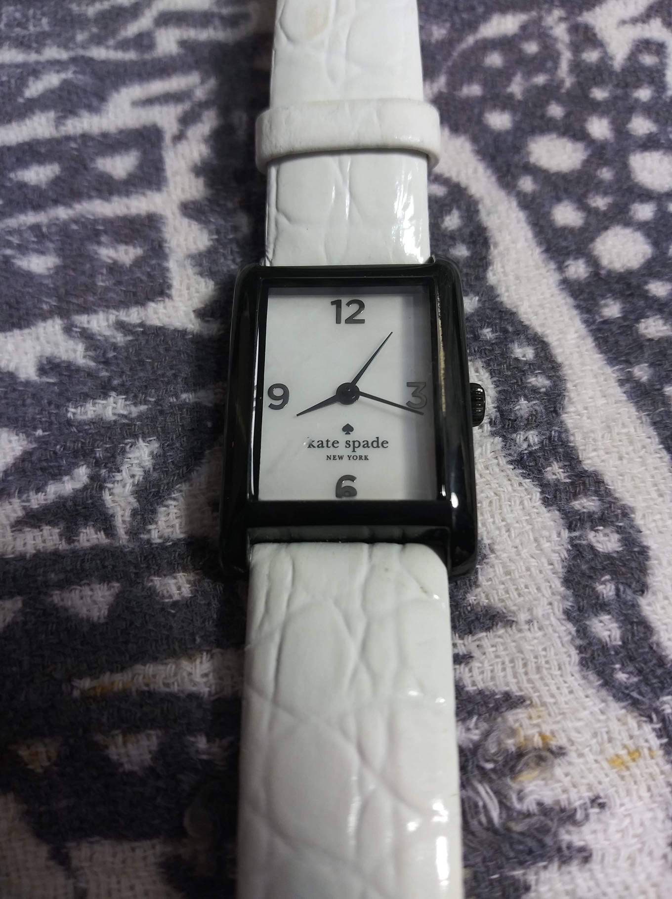 Buy Kate Spade Watch. in a New York Minute Leather Band White 90s Online in  India 