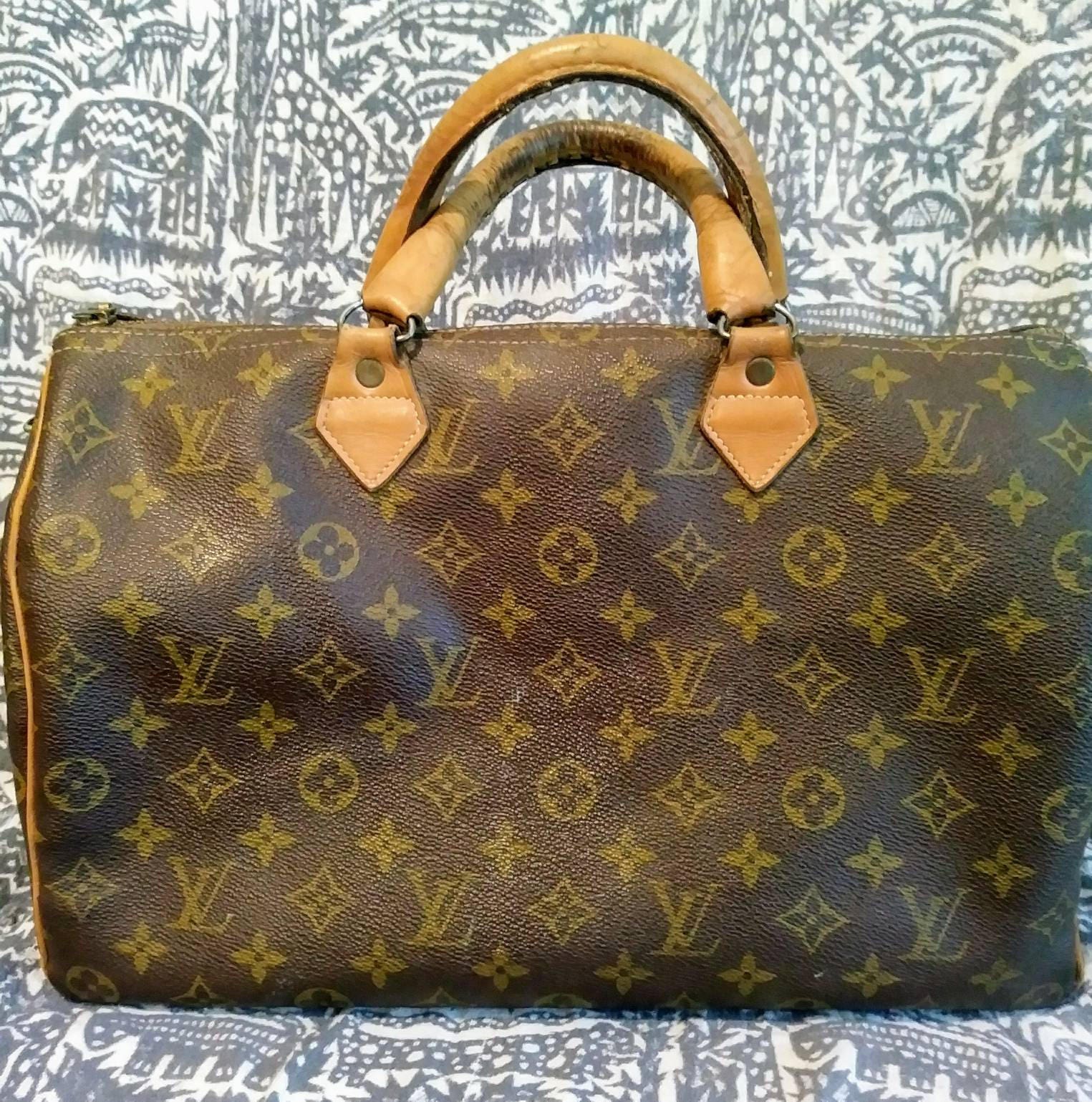 1980s USA Traditional Louis Vuitton LV monogram satchel