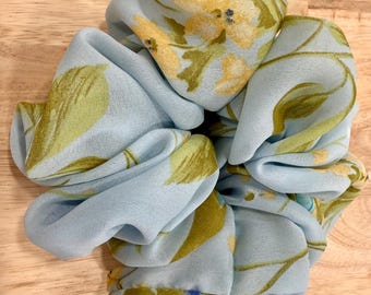 Handmade XL Scrunchie, Vintage Scrunchy, Large Scrunchies, Upcycled Scrunchie, Scrunchies for thick hair, XL Scrunchies gift, Scrunchie