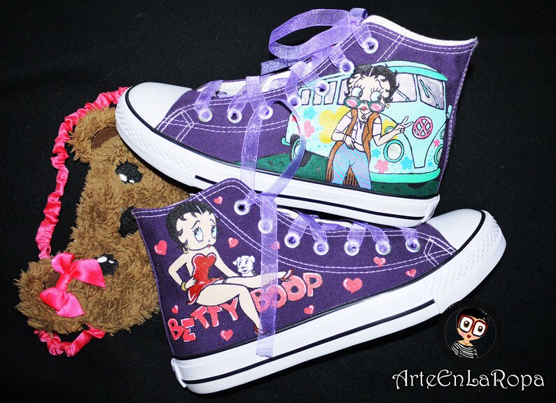 Examples Betty Boop sneakers now on your feet Custom