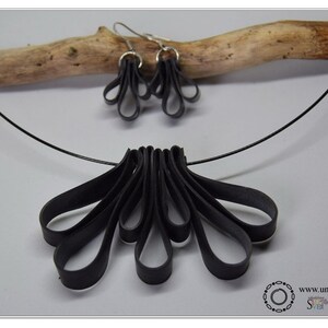 Black inner tube jewelry set Recycled bicycle jewelry Cyclist gift Upcycled charm modern statement necklace Contemporary jewelry Present mum