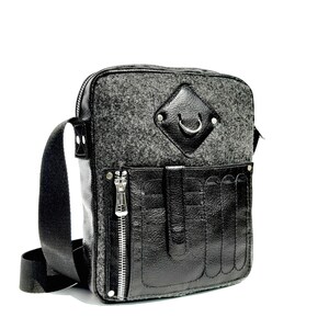 Sacoche en Cuir noir et feutrine antracite Sac Homme