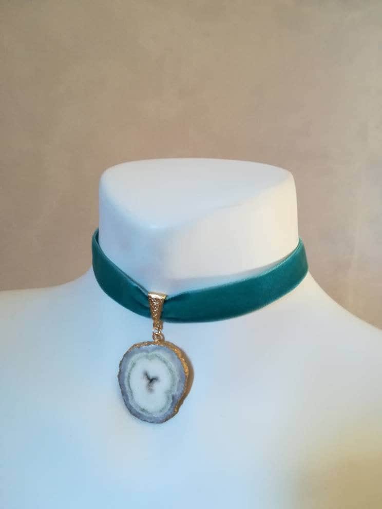 Claire's choker - Etsy