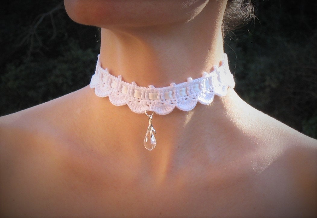 Чокер COLLIER PENDENTIF COEUR ROUGE Bijoux pour toi 6060040030 - Bijoux Pour Toi - Чокеры, ошейники - Купить