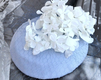 Fascinator wedding, bridal headpiece with veil and flower for Kentucky Derby