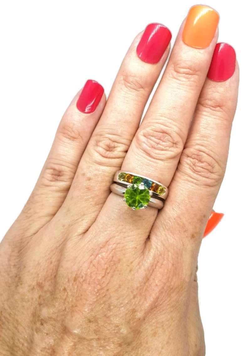August Birthstone NEW Spiritual Stone Protection Stone 925 Sterling Silver Size 8.5 Ring Visionary Crystal Peridot Solitaire Ring