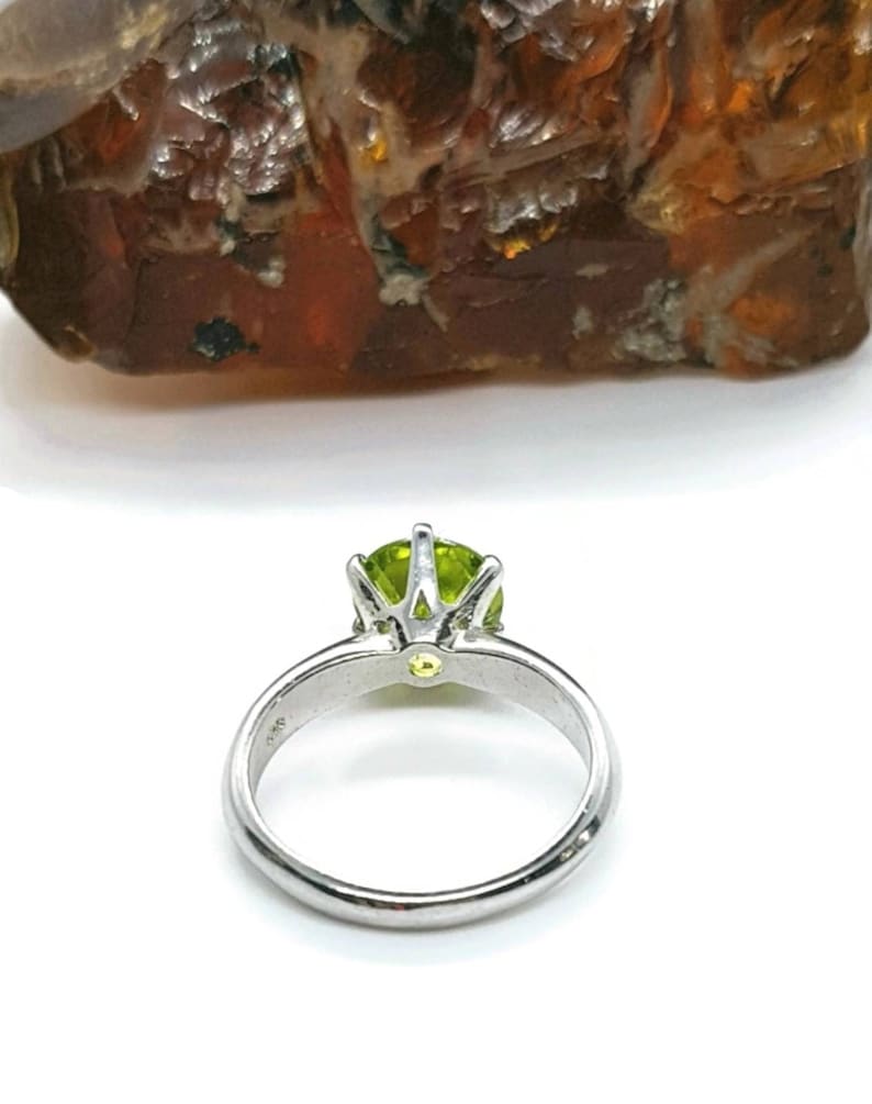 August Birthstone NEW Spiritual Stone Protection Stone 925 Sterling Silver Size 8.5 Ring Visionary Crystal Peridot Solitaire Ring