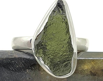 Moldavite Ring, Size 7, Sterling Silver, Forest / Olive green Gem, The Holy Grail Stone, Psychic Protection, Intense Frequency, Genuine