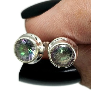 Clous d'oreilles ronds avec topaze mystique, argent sterling, pierre précieuse verte violette, boucles d'oreilles topaze de feu, topaze arc-en-ciel, glace d'Alaska, 4 carats, minimaliste