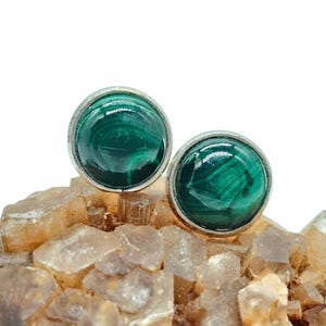 Malachietstekers, sterlingzilver, ronde oorbellen, prachtige rijke groene edelsteen, visionaire steen, beschermingsedelsteen, waarschuwt voor gevaar
