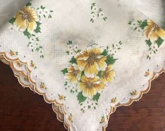 Vintage Roblee Switzerland Scallop Handkerchief Hankie Textile Crafting