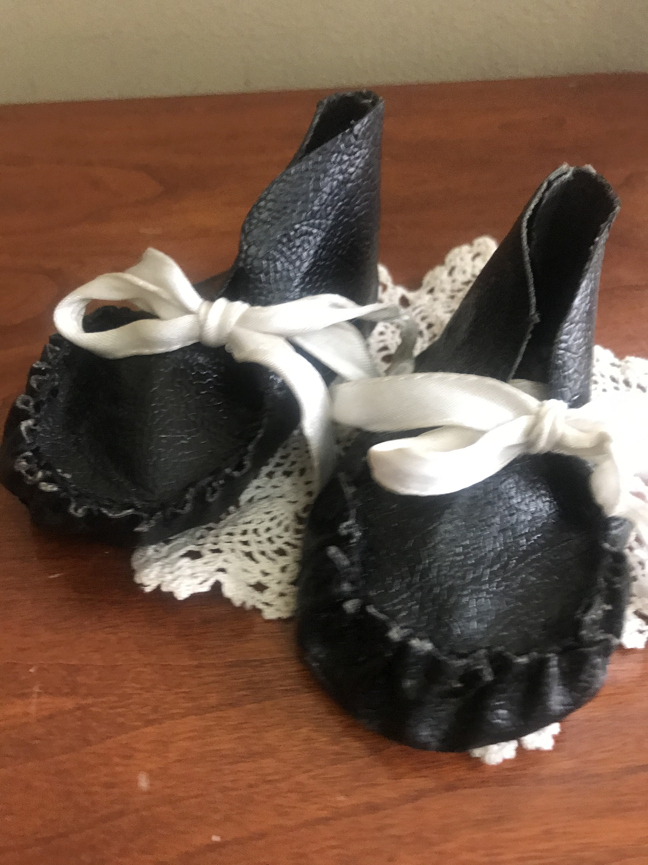 Antique Vintage Black Leather Doll Shoes 2227 Inch Doll Etsy UK