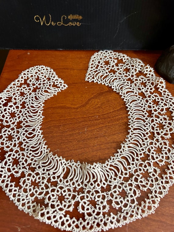Vintage Tatted  Lace Collar , Handmade , Exquisite - image 2