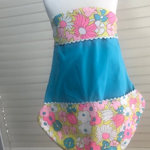 Vintage 1960 Childs Apron Handmade , Play Pretend