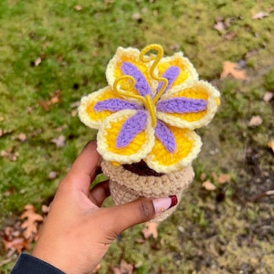 Flor colgante para coche de Rapunzel Sundrop de ganchillo