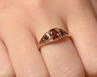 Garnet Birthstone Gold Ring - Red Garnet Ring - Gemstone Ring - Vintage Garnet Ring - January Ring - 14k Rose Gold Ring with Garnet