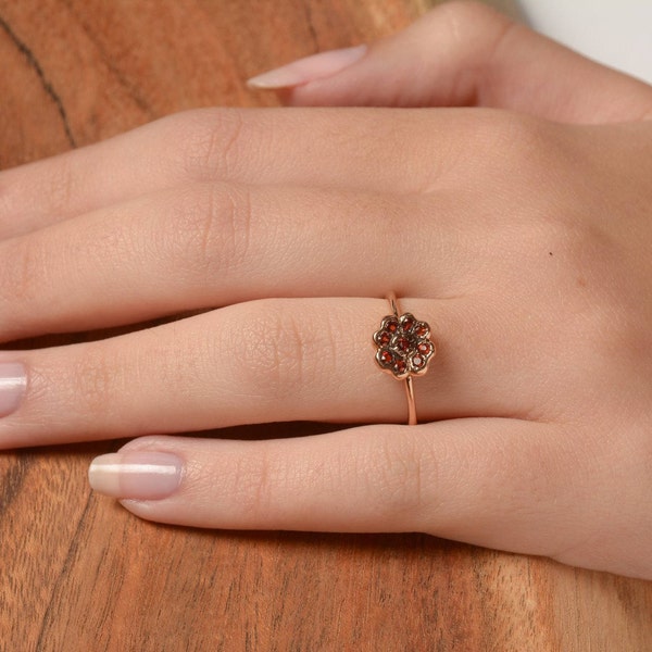 Posy Ring - Garnet Ring - Minimalist Ring - Vintage Ring - Rose Gold Ring - Ring with Garnet - Gift for her - Birthday Gift - Rose Gold