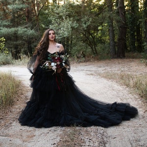 Black wedding dress Black bridal dress Black halloween dress Gothic bridal dress Gothic wedding dress Gothic tulle dress Gothic corset dress