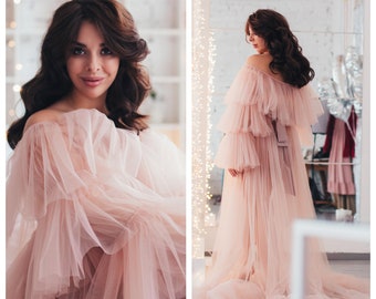Abito premaman in tulle rosa cipria: abito da sposa per servizio fotografico