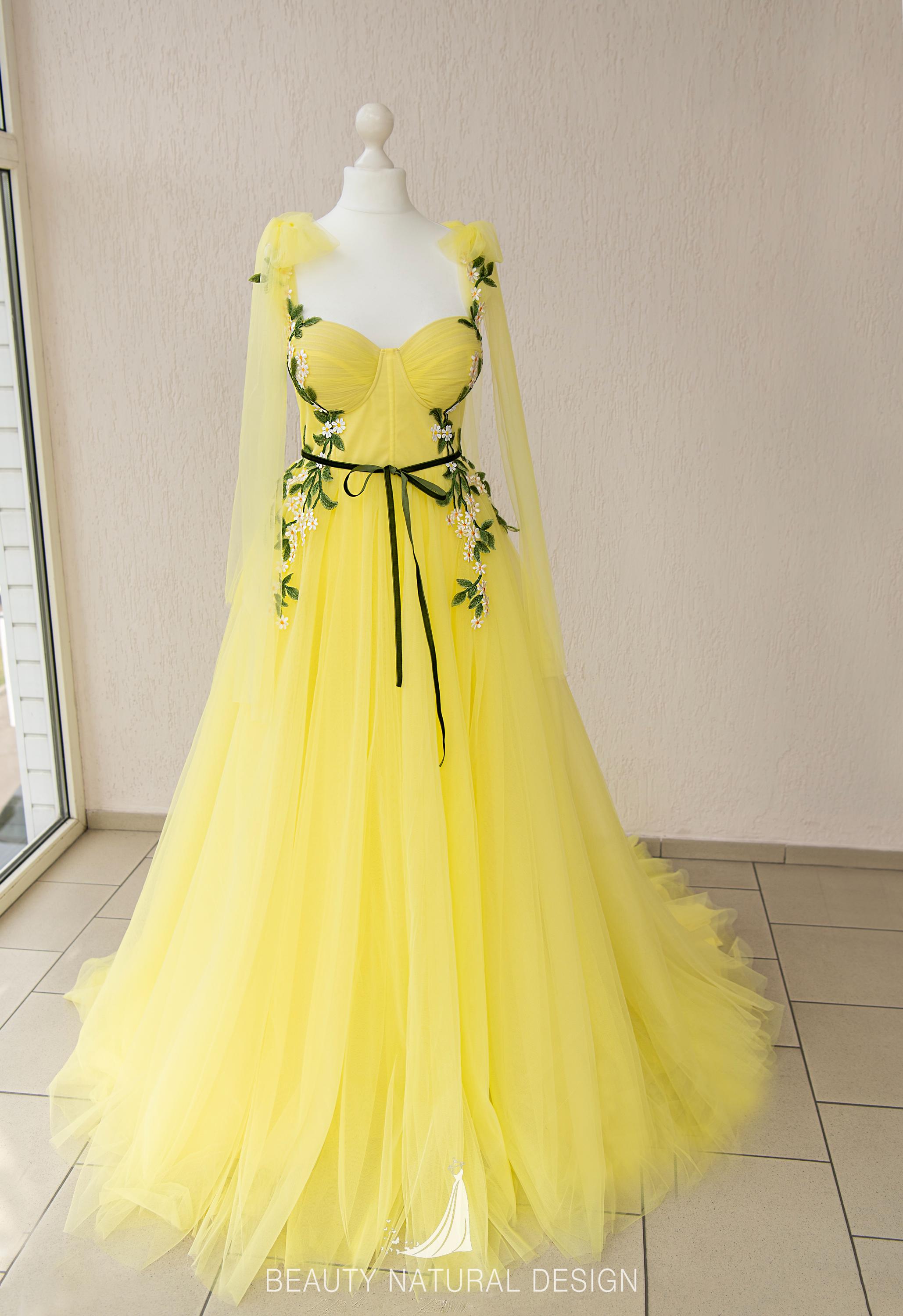 green emerald velvet dress Yellow Spaghetti Straps Sheath Long Prom Dresses With Floral Embroidery main image 1