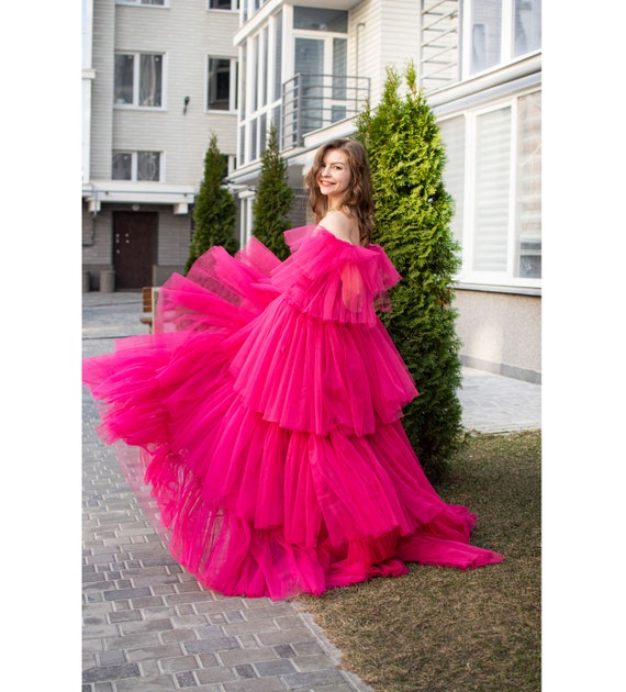 Tulle dress photoshoot top