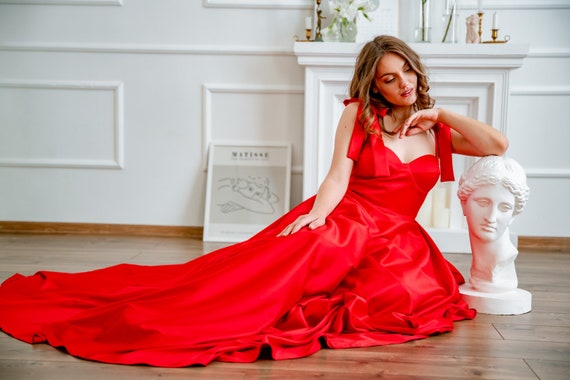 Gala dress red sale