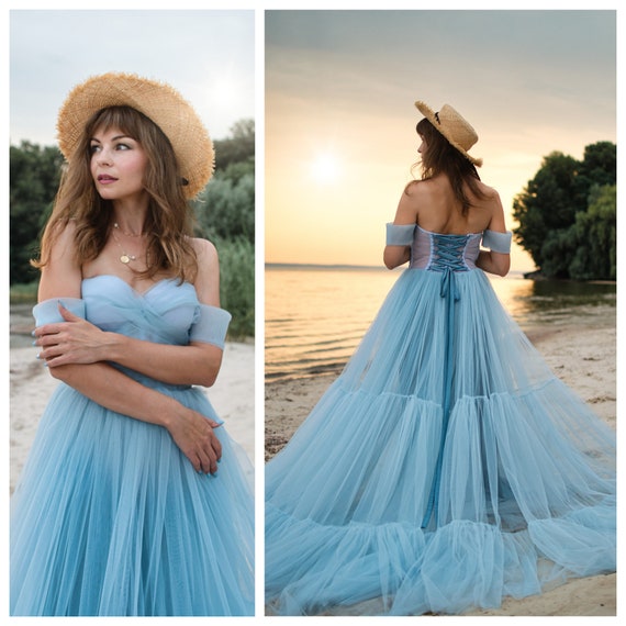white with black wedding dresses Unique Elegant Boho Lace Tulle Black and White Wedding Dress Sexy Beach  Spaghetti Straps Bridal Gown with Appliques and Train
