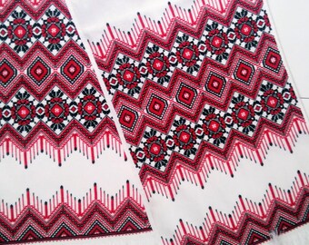 Ukrainian ethnic rushnyk. Hand embroidered wedding towel. Cross stitch table runner.