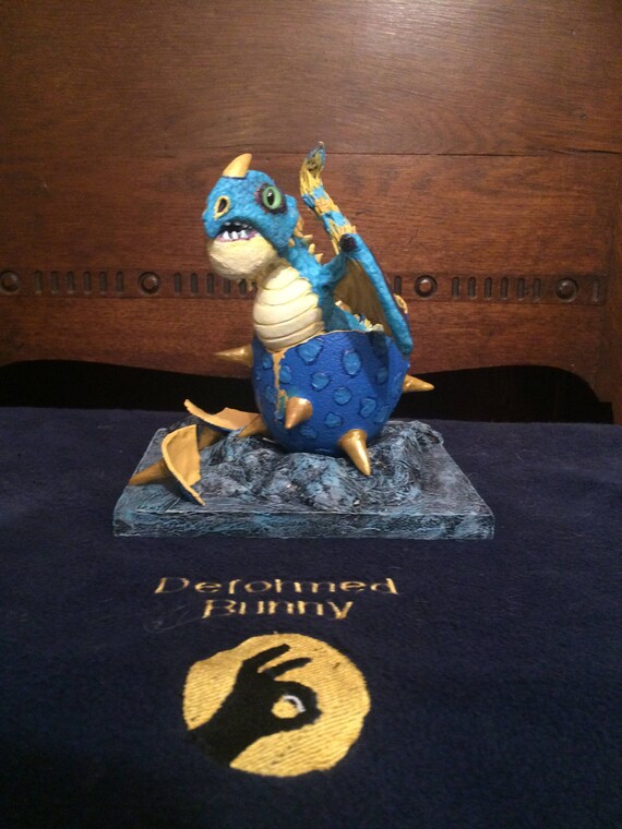 httyd hatching dragon