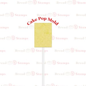 以下が含まれることがあります： 赤い文字で「Cake Pop Mold」と書かれた黄色のケーキポップモールドです。