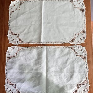 Pair Of vintage Edwardian white doilies cloths Tray mats Hand Made Lace Edge