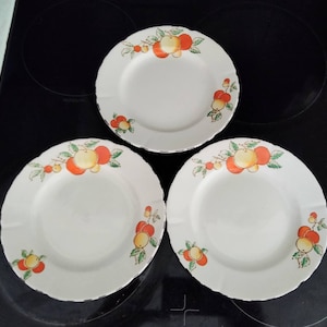 Set of 3 vintage art deco hand painted TG Green fruit pattern 7" side plates