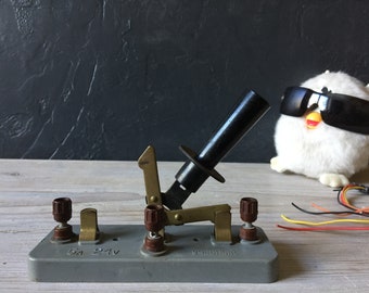 Electric switch, educational device, vintage, showcase decor.
